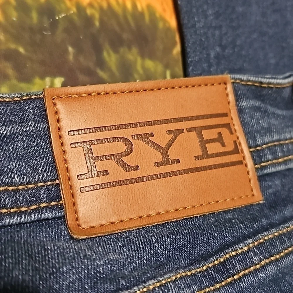 Rye Slim Straight Jeans Marshall Size 33x32‎